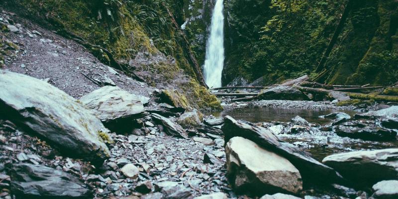 战略规划与领导力发展双轮驱动：企业培训如何构建知识管理体系，将隐性知识转化为核心资产